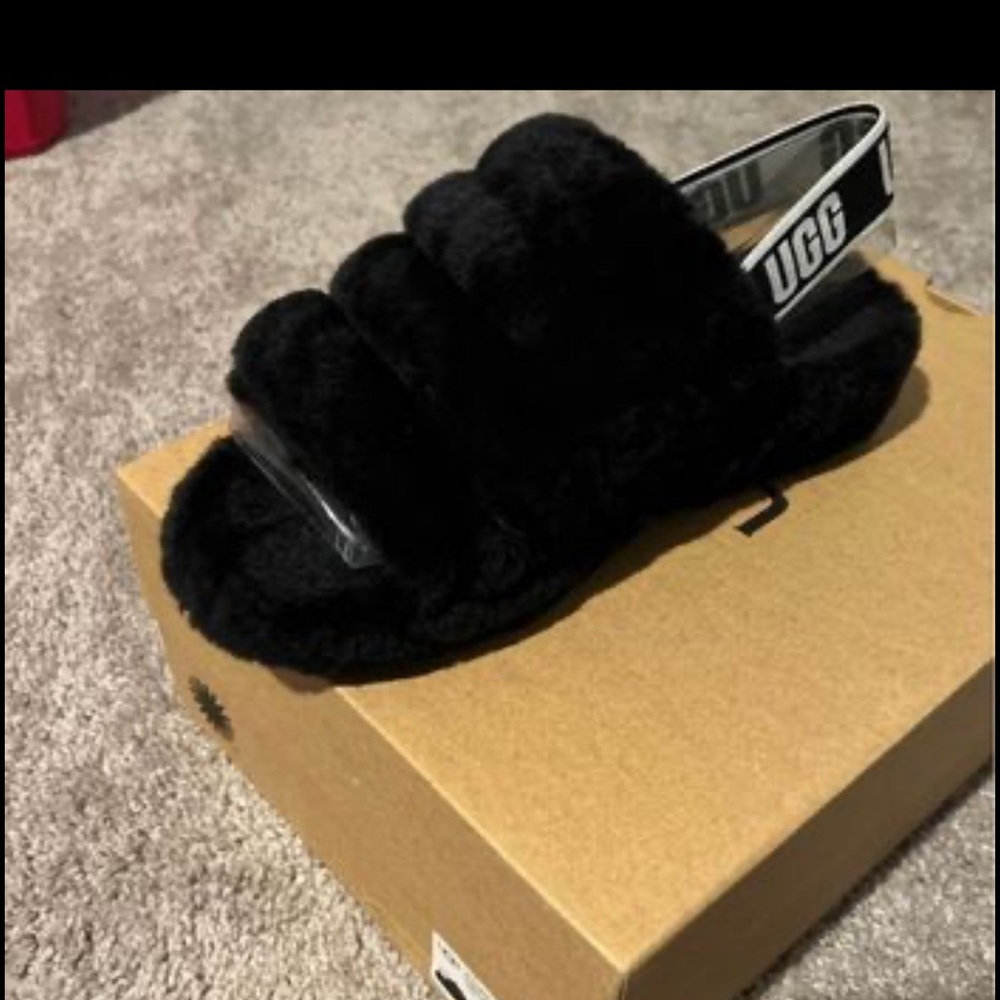 Uggs slides